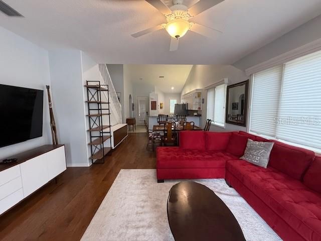 En Renta: $4,500 (3 camas, 3 baños, 1736 Pies cuadrados)