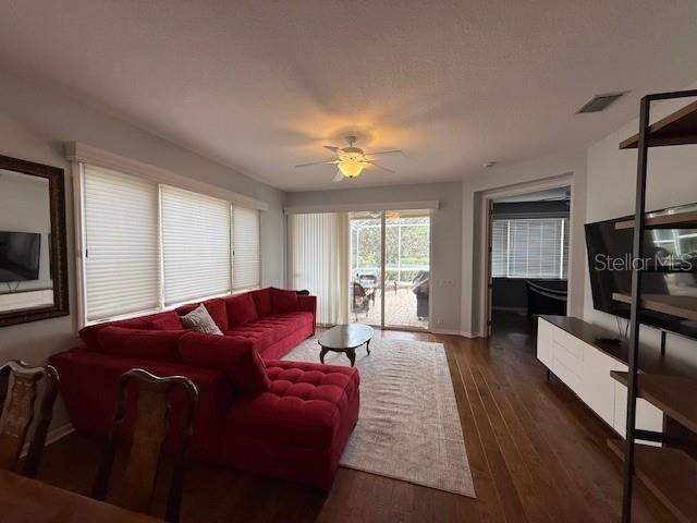 En Renta: $4,500 (3 camas, 3 baños, 1736 Pies cuadrados)