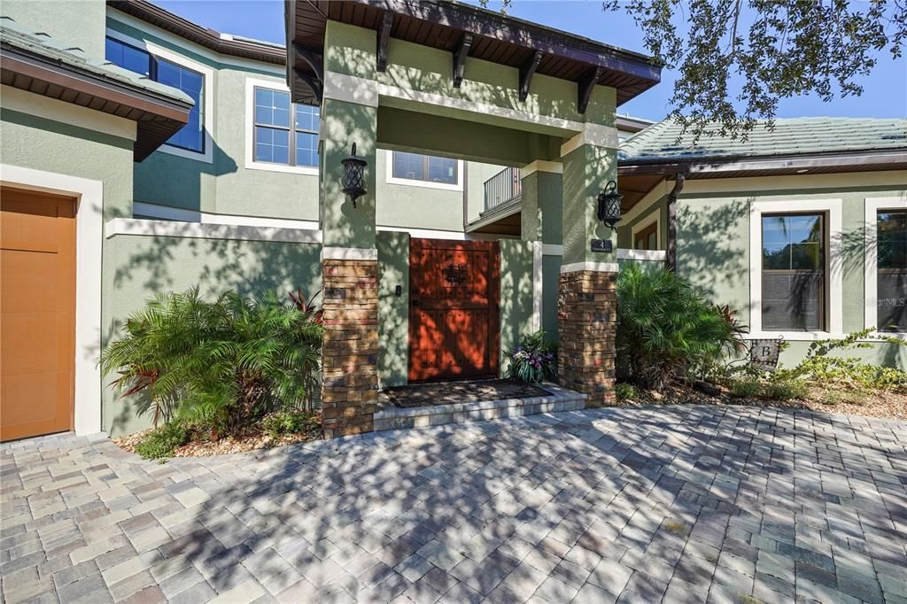 For Sale: $950,000 (5 beds, 4 baths, 3644 Square Feet)