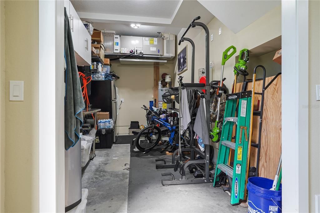 For Sale: $950,000 (5 beds, 4 baths, 3644 Square Feet)