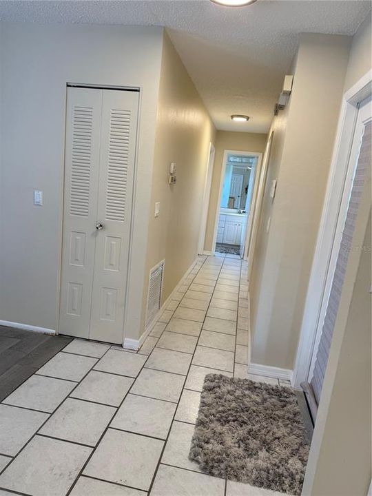 На продажу: $320,000 (3 спален, 2 ванн, 950 Квадратных фут)