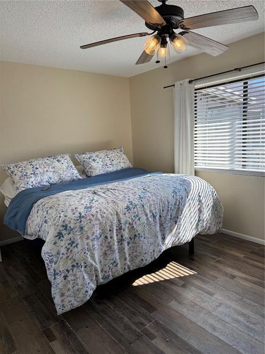 На продажу: $320,000 (3 спален, 2 ванн, 950 Квадратных фут)