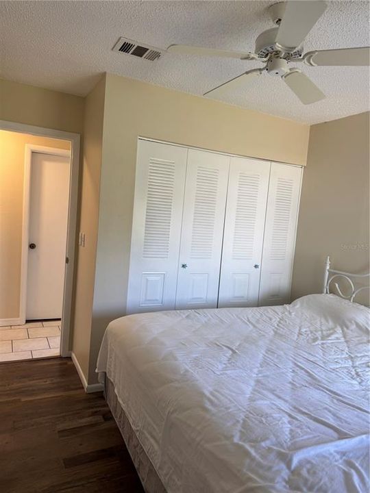 На продажу: $320,000 (3 спален, 2 ванн, 950 Квадратных фут)