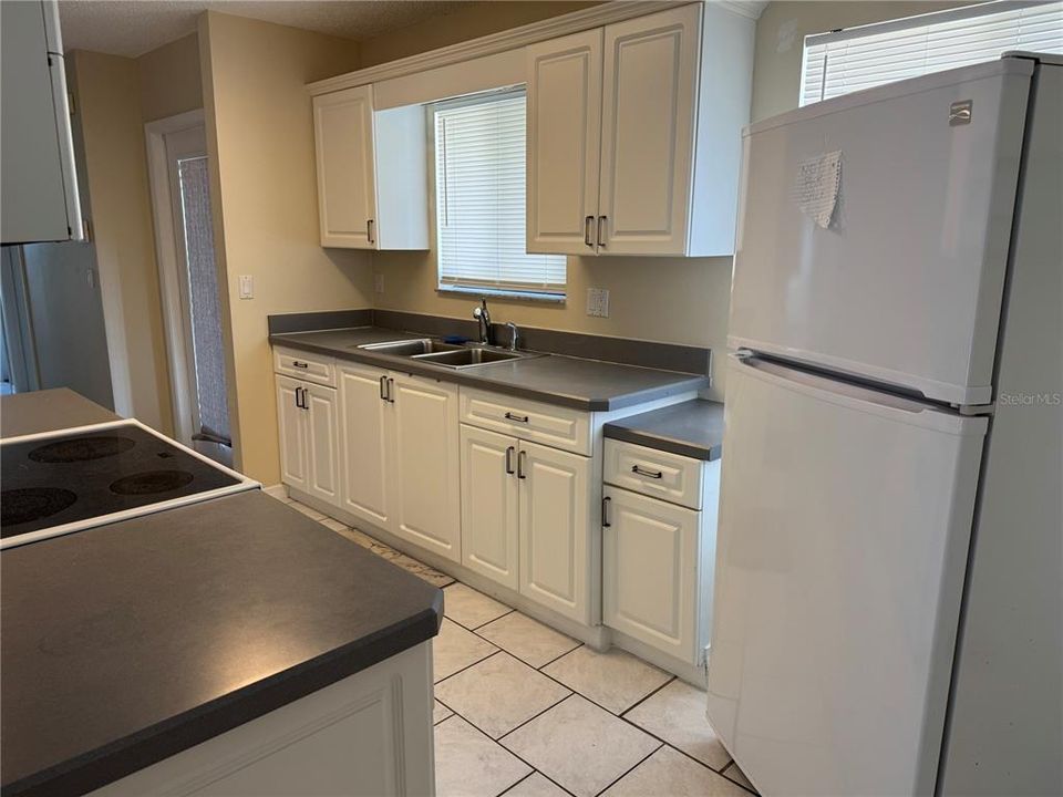 На продажу: $320,000 (3 спален, 2 ванн, 950 Квадратных фут)