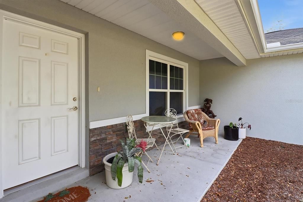 For Sale: $339,500 (3 beds, 2 baths, 1667 Square Feet)