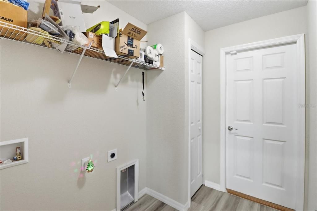 For Sale: $339,500 (3 beds, 2 baths, 1667 Square Feet)