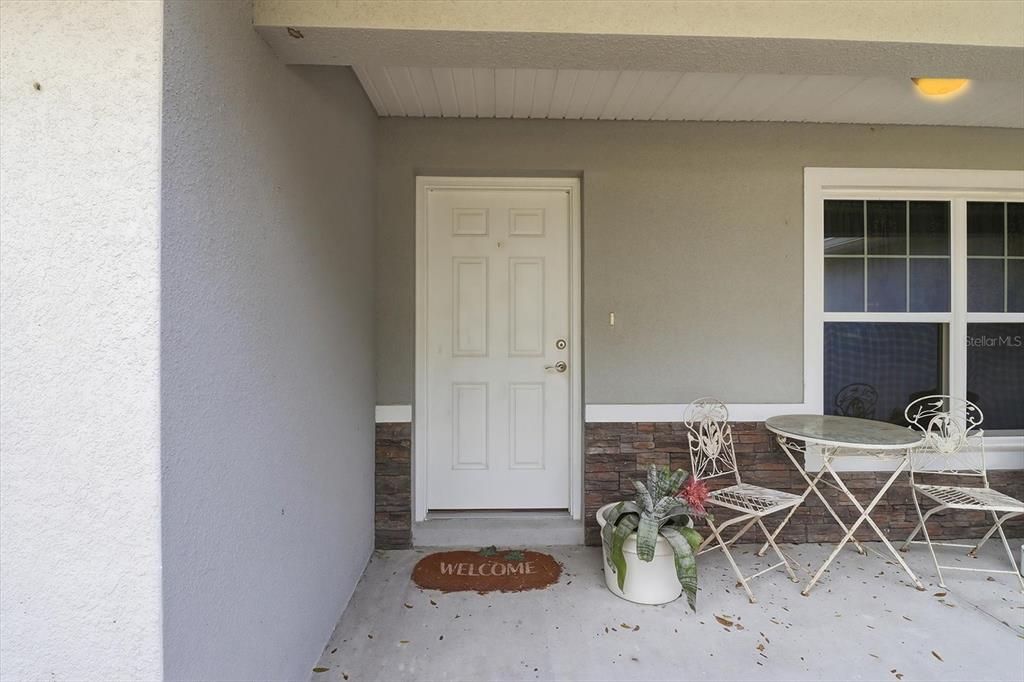 For Sale: $339,500 (3 beds, 2 baths, 1667 Square Feet)