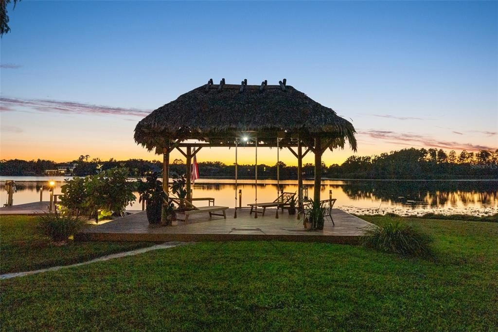 На продажу: $724,990 (3 спален, 2 ванн, 1855 Квадратных фут)