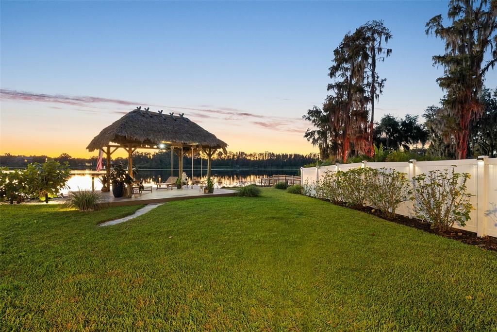 На продажу: $724,990 (3 спален, 2 ванн, 1855 Квадратных фут)