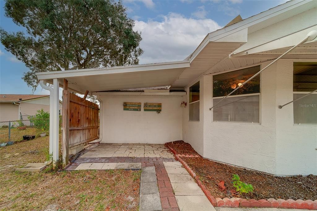 待售: $245,000 (2 贝兹, 2 浴室, 1758 平方英尺)