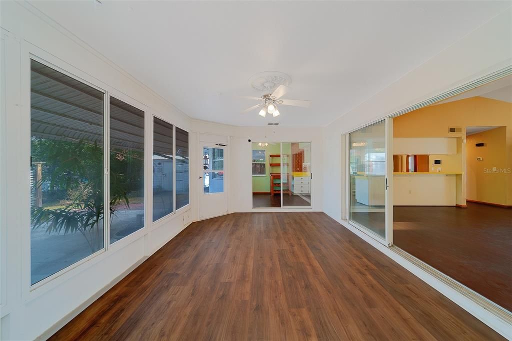 待售: $245,000 (2 贝兹, 2 浴室, 1758 平方英尺)