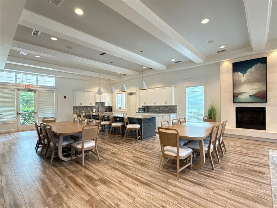 For Sale: $349,000 (4 beds, 2 baths, 1823 Square Feet)