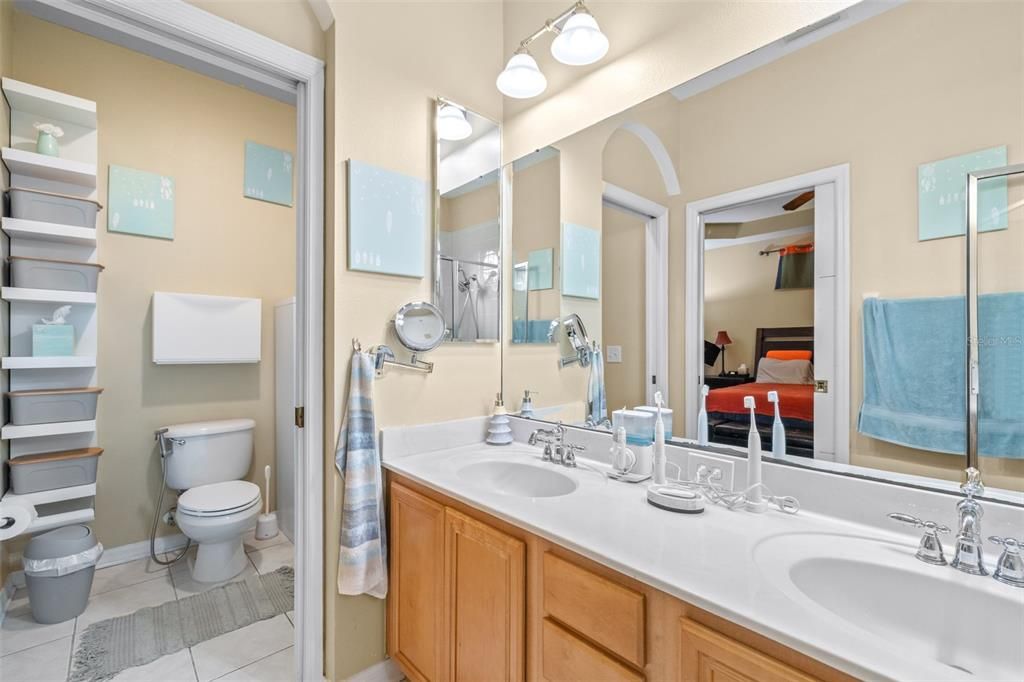 For Sale: $349,000 (4 beds, 2 baths, 1823 Square Feet)