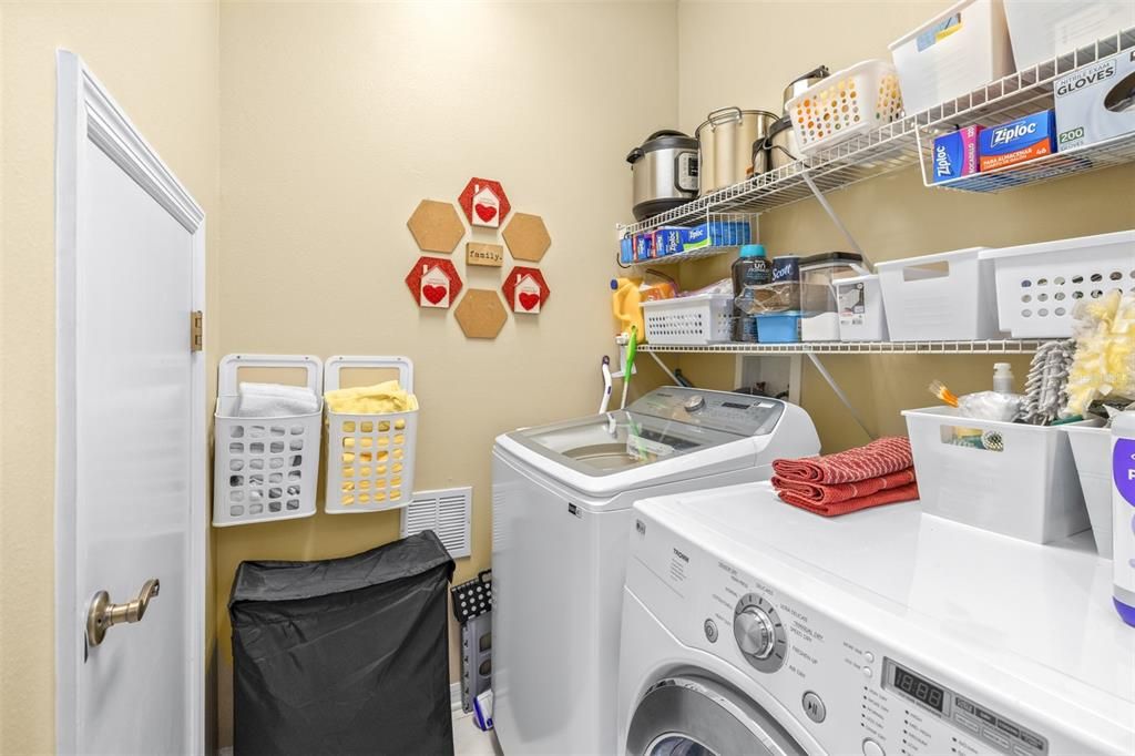 For Sale: $349,000 (4 beds, 2 baths, 1823 Square Feet)