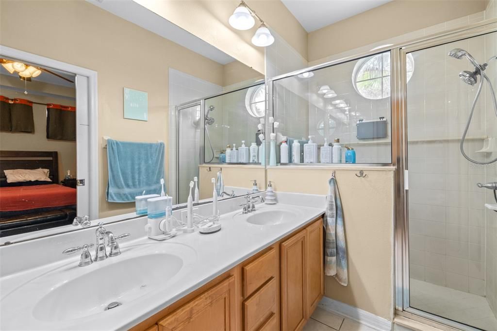 For Sale: $349,000 (4 beds, 2 baths, 1823 Square Feet)