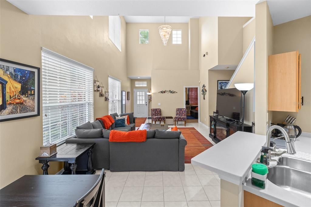 For Sale: $349,000 (4 beds, 2 baths, 1823 Square Feet)