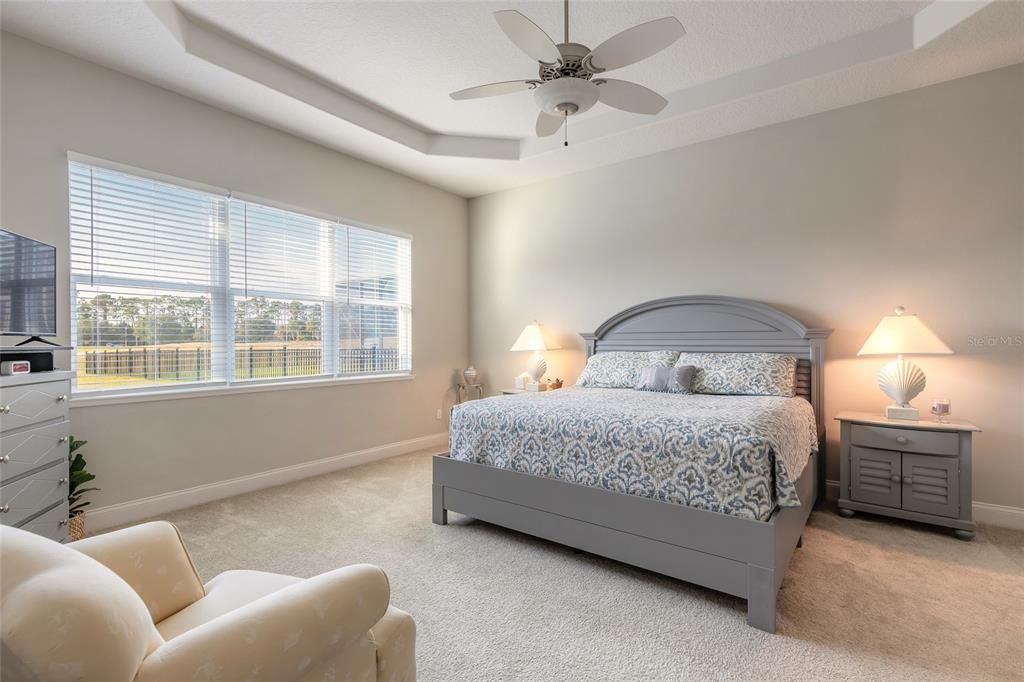 En Venta: $769,000 (3 camas, 3 baños, 2536 Pies cuadrados)