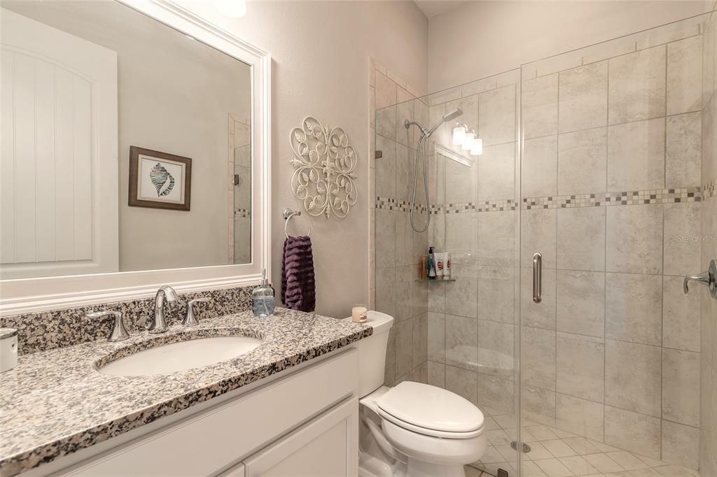 En Venta: $769,000 (3 camas, 3 baños, 2536 Pies cuadrados)