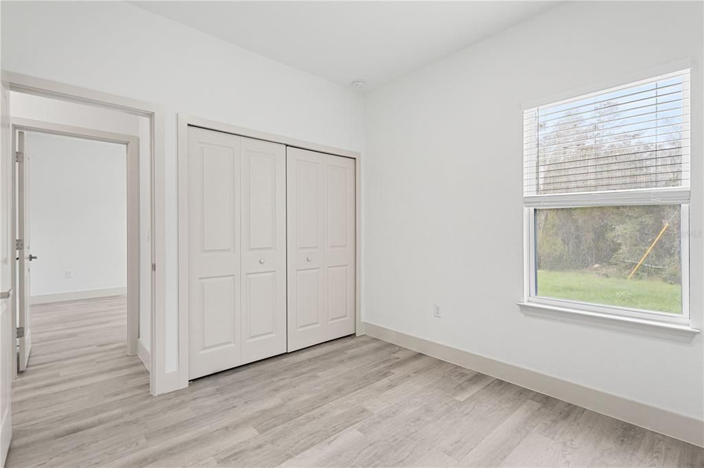 На продажу: $349,900 (4 спален, 2 ванн, 1695 Квадратных фут)