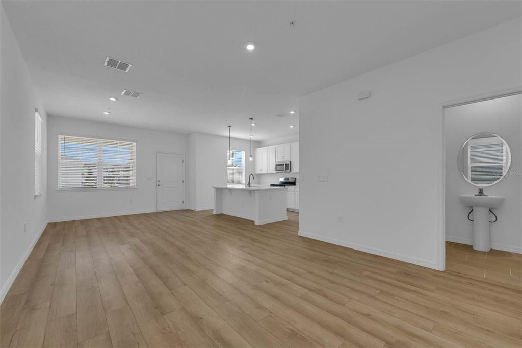 For Sale: $314,465 (3 beds, 2 baths, 1496 Square Feet)