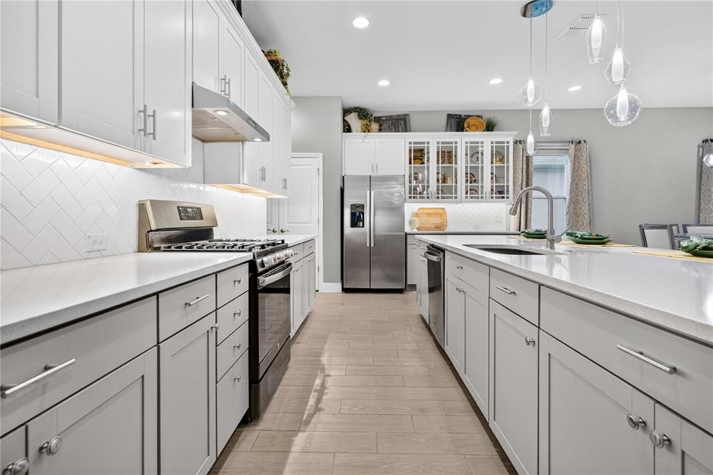 На продажу: $535,000 (3 спален, 2 ванн, 1964 Квадратных фут)