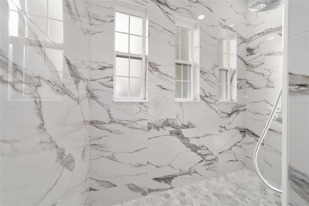 待售: $920,000 (4 贝兹, 3 浴室, 2632 平方英尺)