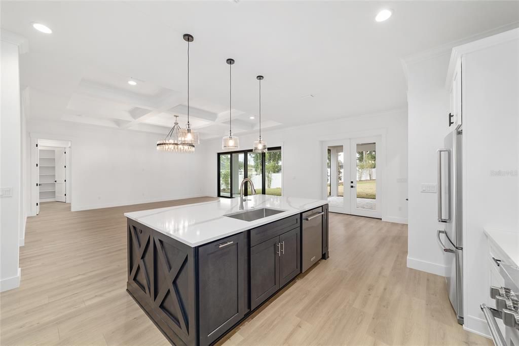 待售: $920,000 (4 贝兹, 3 浴室, 2632 平方英尺)