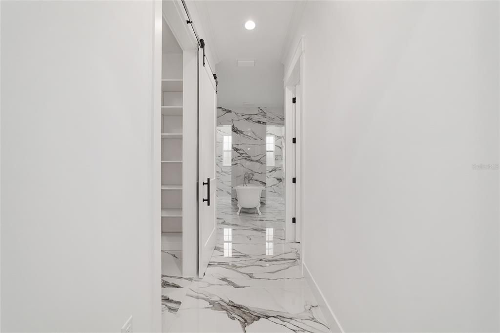 待售: $920,000 (4 贝兹, 3 浴室, 2632 平方英尺)