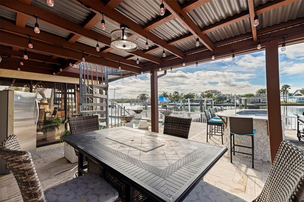 For Sale: $2,050,000 (3 beds, 2 baths, 2444 Square Feet)