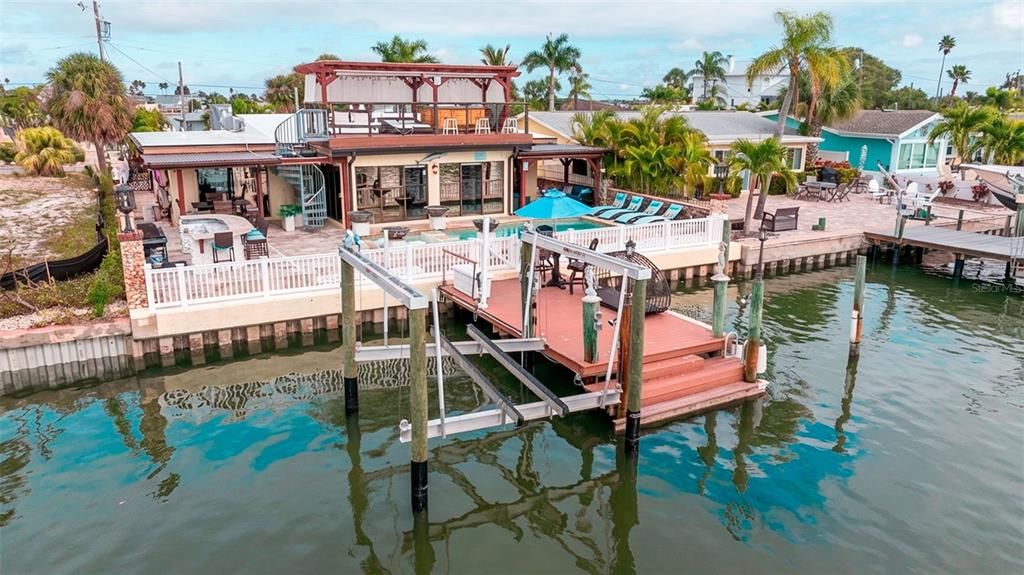 For Sale: $2,050,000 (3 beds, 2 baths, 2444 Square Feet)