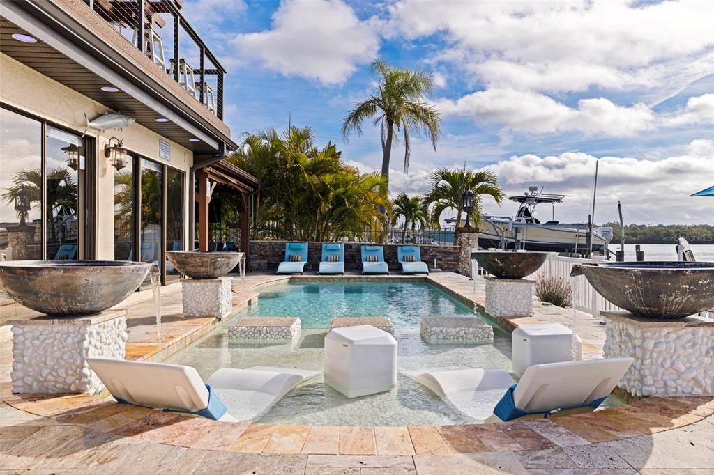 For Sale: $2,050,000 (3 beds, 2 baths, 2444 Square Feet)