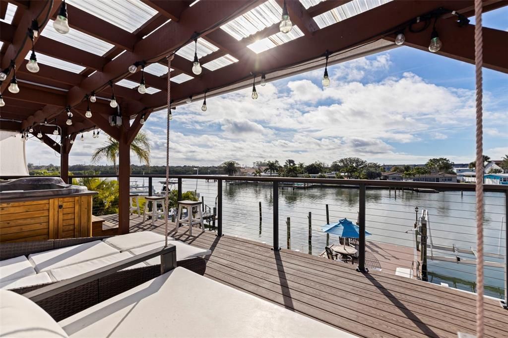 For Sale: $2,050,000 (3 beds, 2 baths, 2444 Square Feet)