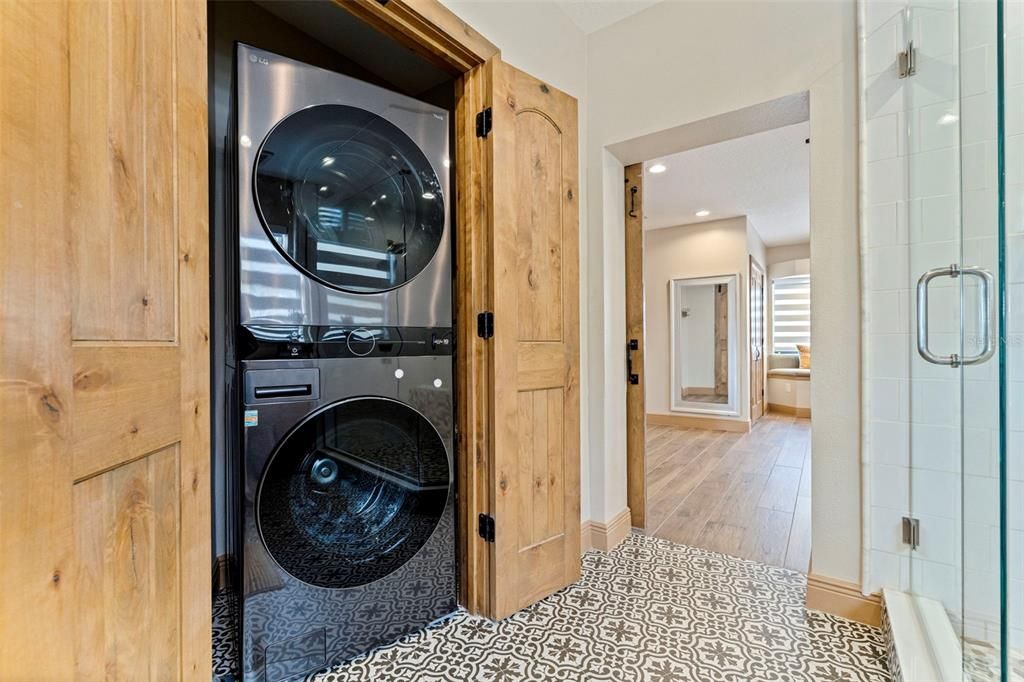 For Sale: $2,050,000 (3 beds, 2 baths, 2444 Square Feet)