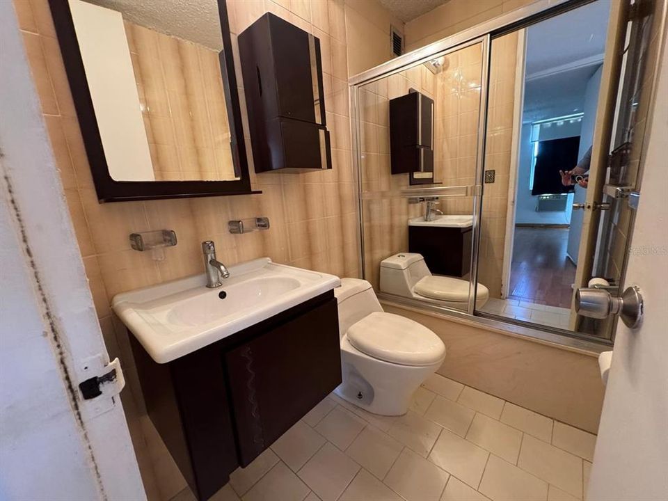 В аренду: $1,900 (2 спален, 2 ванн, 1200 Квадратных фут)