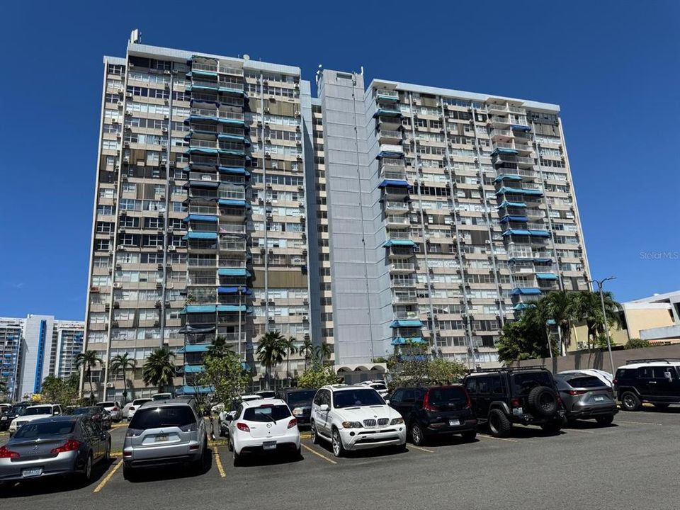 В аренду: $1,900 (2 спален, 2 ванн, 1200 Квадратных фут)