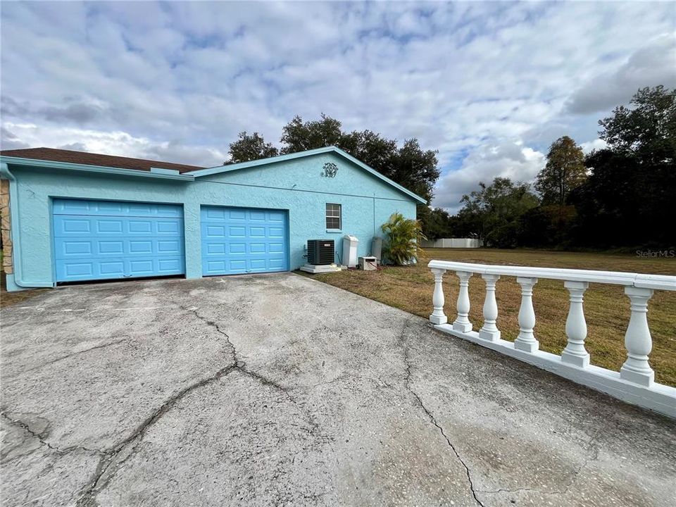 For Rent: $2,450 (3 beds, 2 baths, 1885 Square Feet)