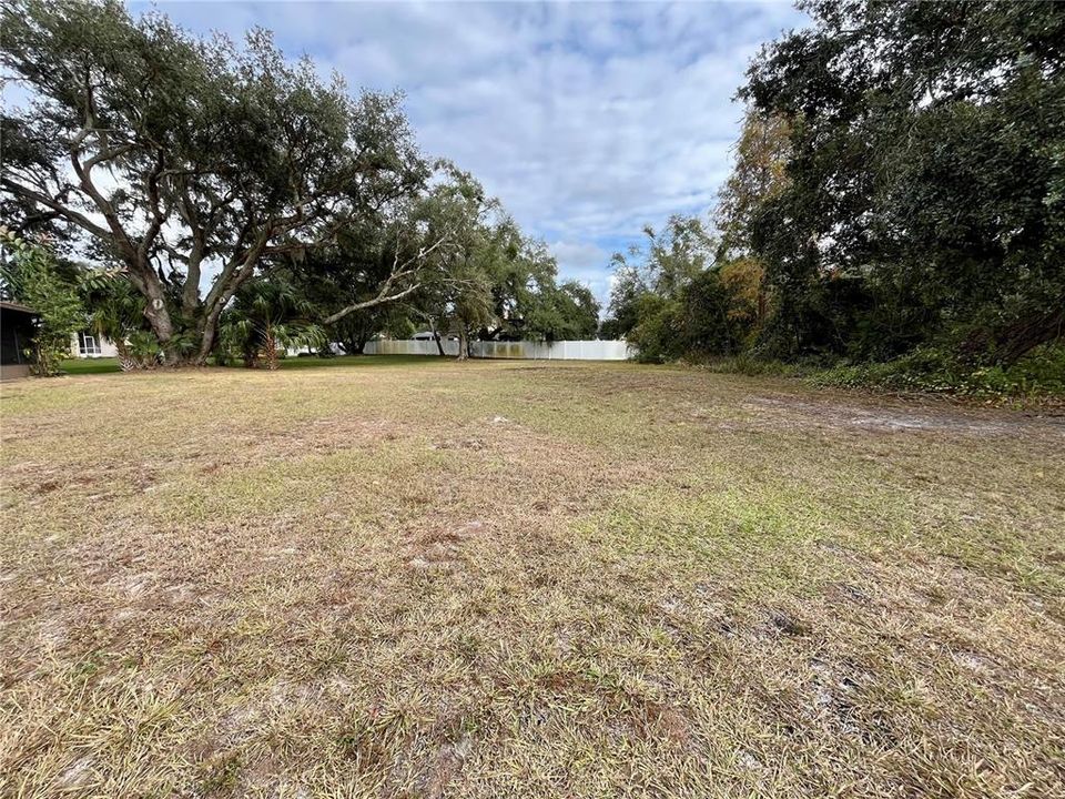 For Rent: $2,450 (3 beds, 2 baths, 1885 Square Feet)