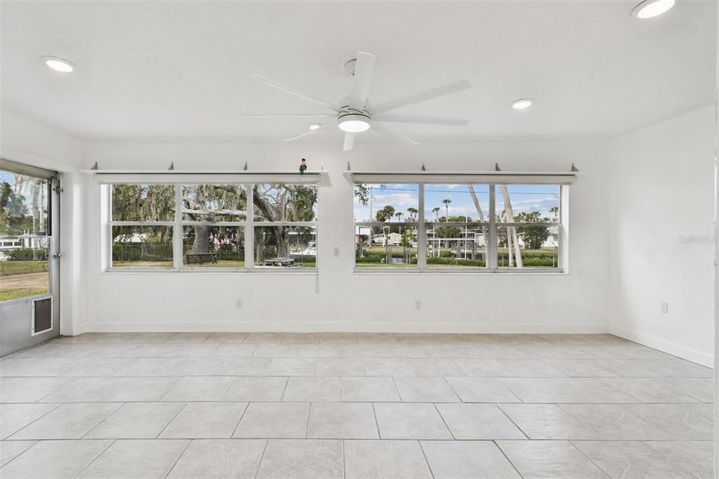 待售: $595,000 (2 贝兹, 2 浴室, 1400 平方英尺)