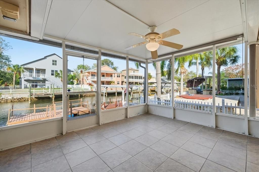 For Rent: $2,400 (3 beds, 1 baths, 1524 Square Feet)