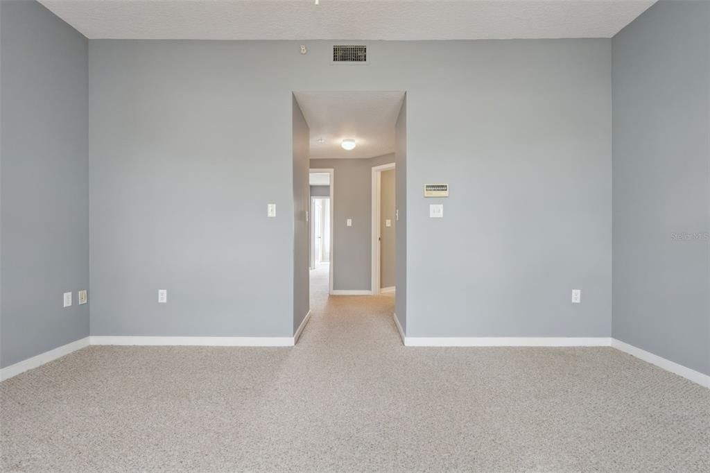 待售: $259,000 (2 贝兹, 2 浴室, 1360 平方英尺)