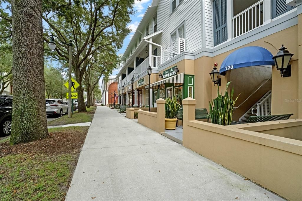 待售: $259,000 (2 贝兹, 2 浴室, 1360 平方英尺)