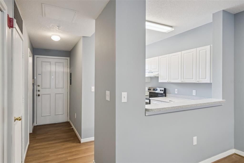 待售: $259,000 (2 贝兹, 2 浴室, 1360 平方英尺)