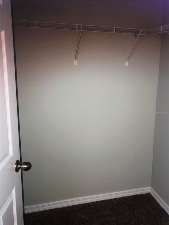 For Rent: $1,200 (1 beds, 1 baths, 643 Square Feet)