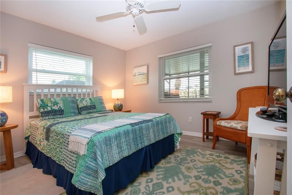 На продажу: $369,900 (2 спален, 2 ванн, 1860 Квадратных фут)