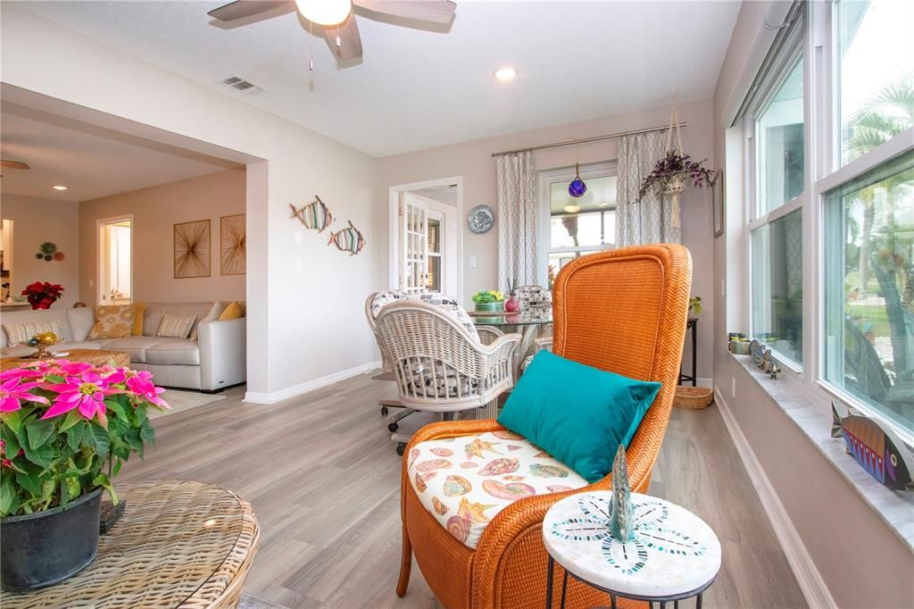 На продажу: $369,900 (2 спален, 2 ванн, 1860 Квадратных фут)