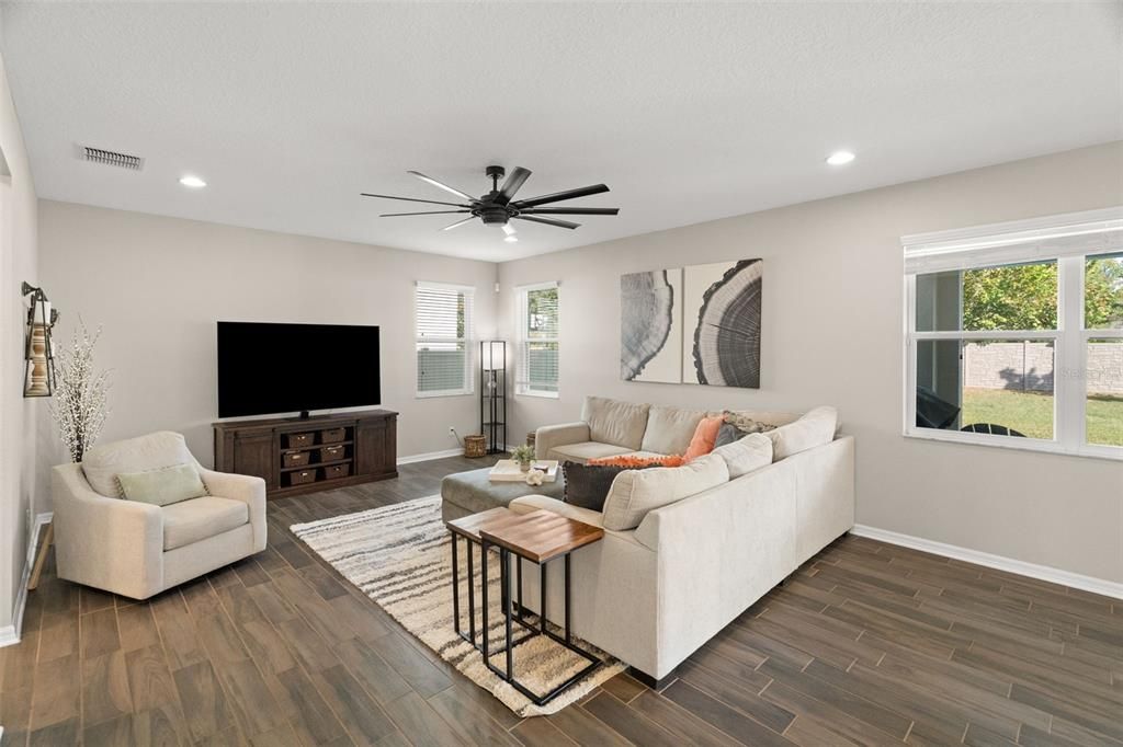 En Venta: $750,000 (4 camas, 3 baños, 2952 Pies cuadrados)