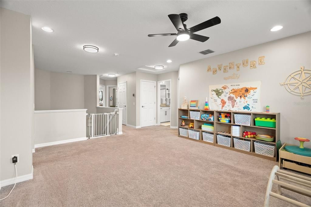 En Venta: $750,000 (4 camas, 3 baños, 2952 Pies cuadrados)