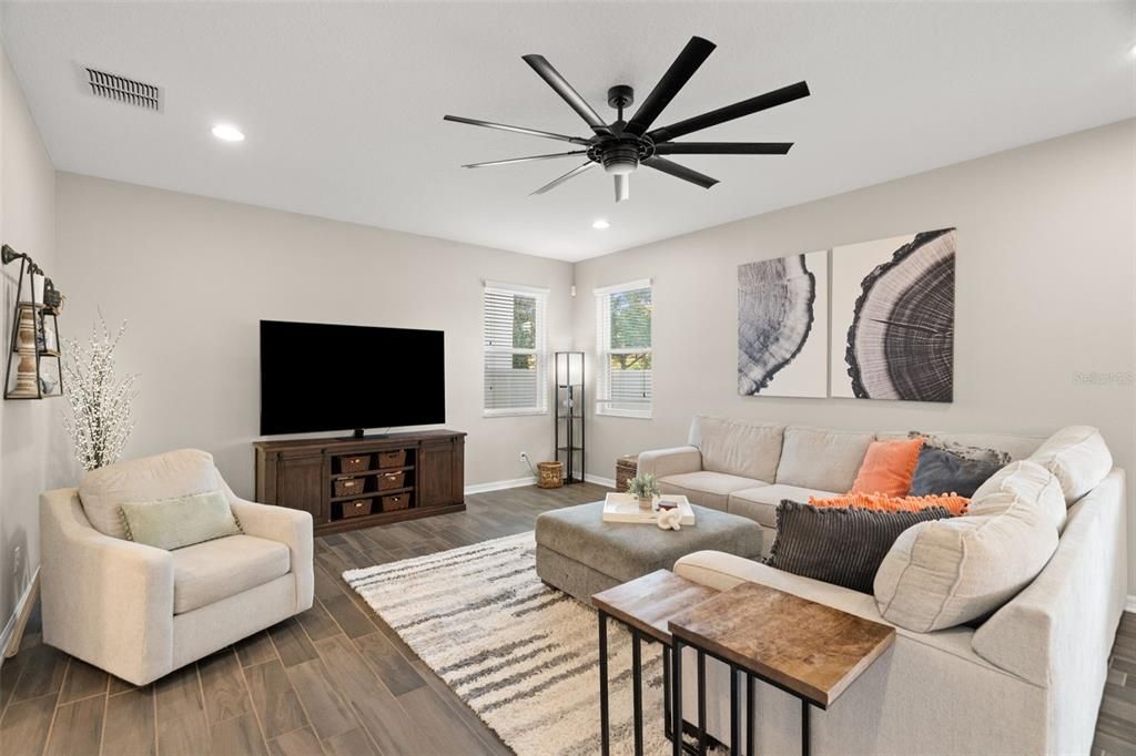 En Venta: $750,000 (4 camas, 3 baños, 2952 Pies cuadrados)