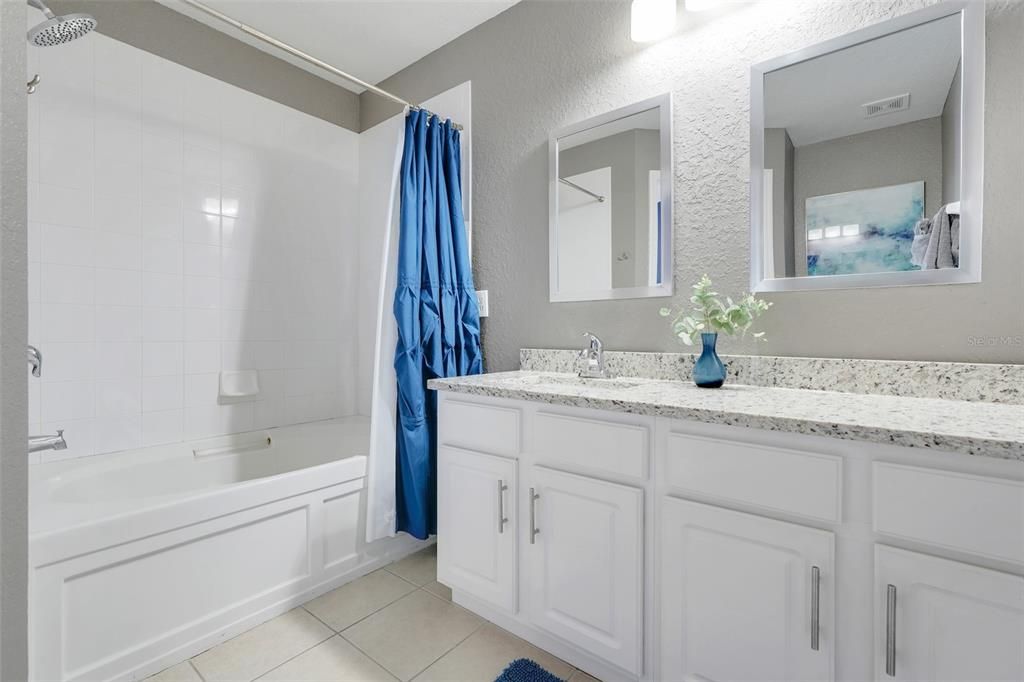 For Sale: $429,000 (3 beds, 3 baths, 1440 Square Feet)