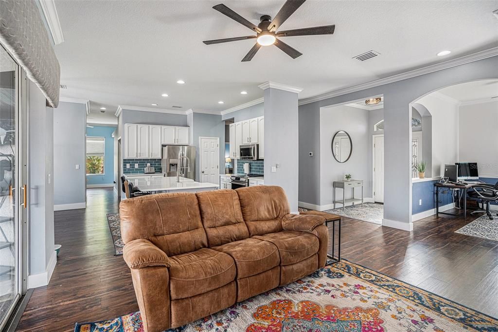 For Sale: $560,000 (4 beds, 3 baths, 2437 Square Feet)